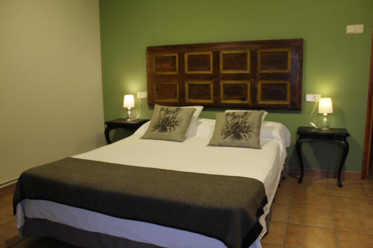Castell De Ceuro. Hotel Rural Ogern Εξωτερικό φωτογραφία